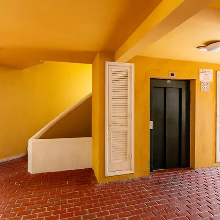 Boutique Spot Адехе